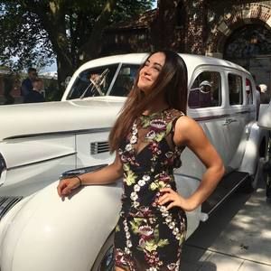 Meet your Posher, Lauren